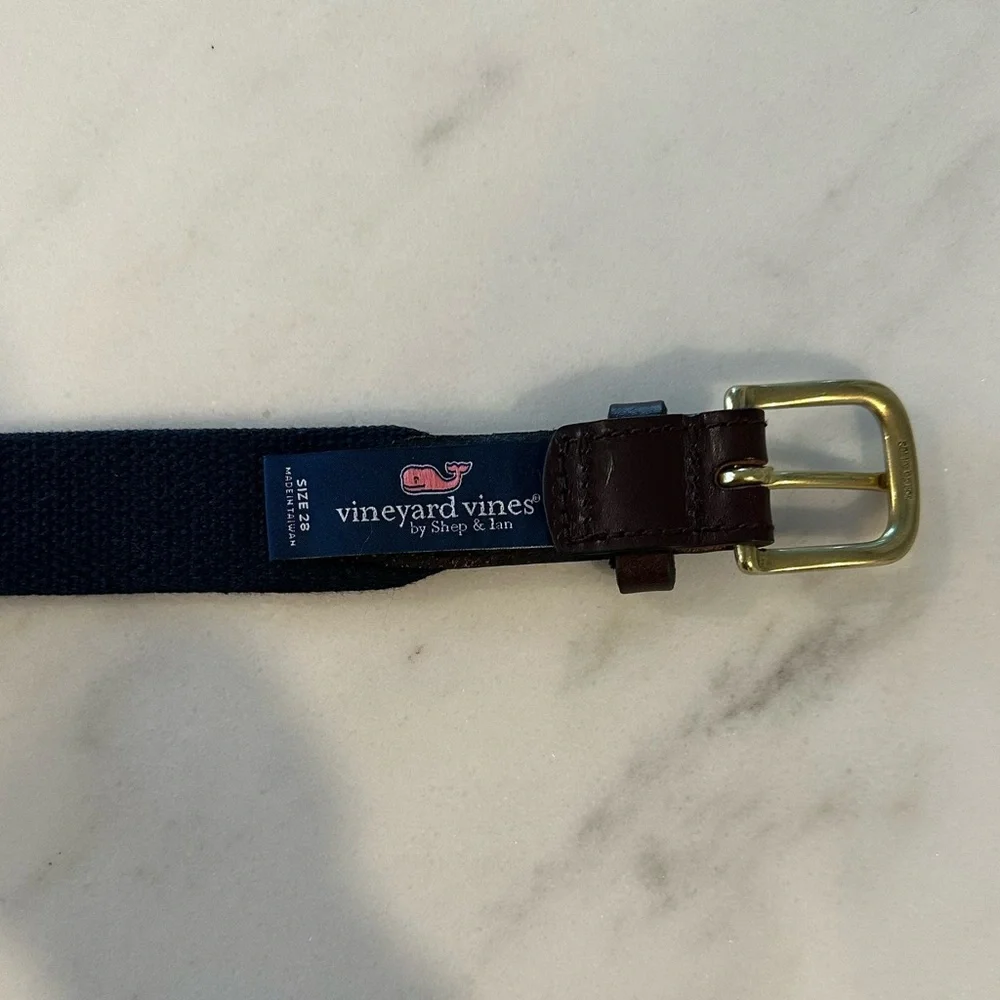 Vineyard Vines Boys’ Leather Trim Whale Print Canvas Club Belt Size 28